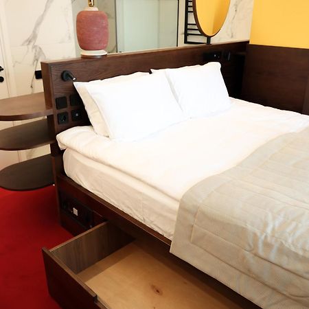 Apartments Justlvivit At The Rynok Square מראה חיצוני תמונה