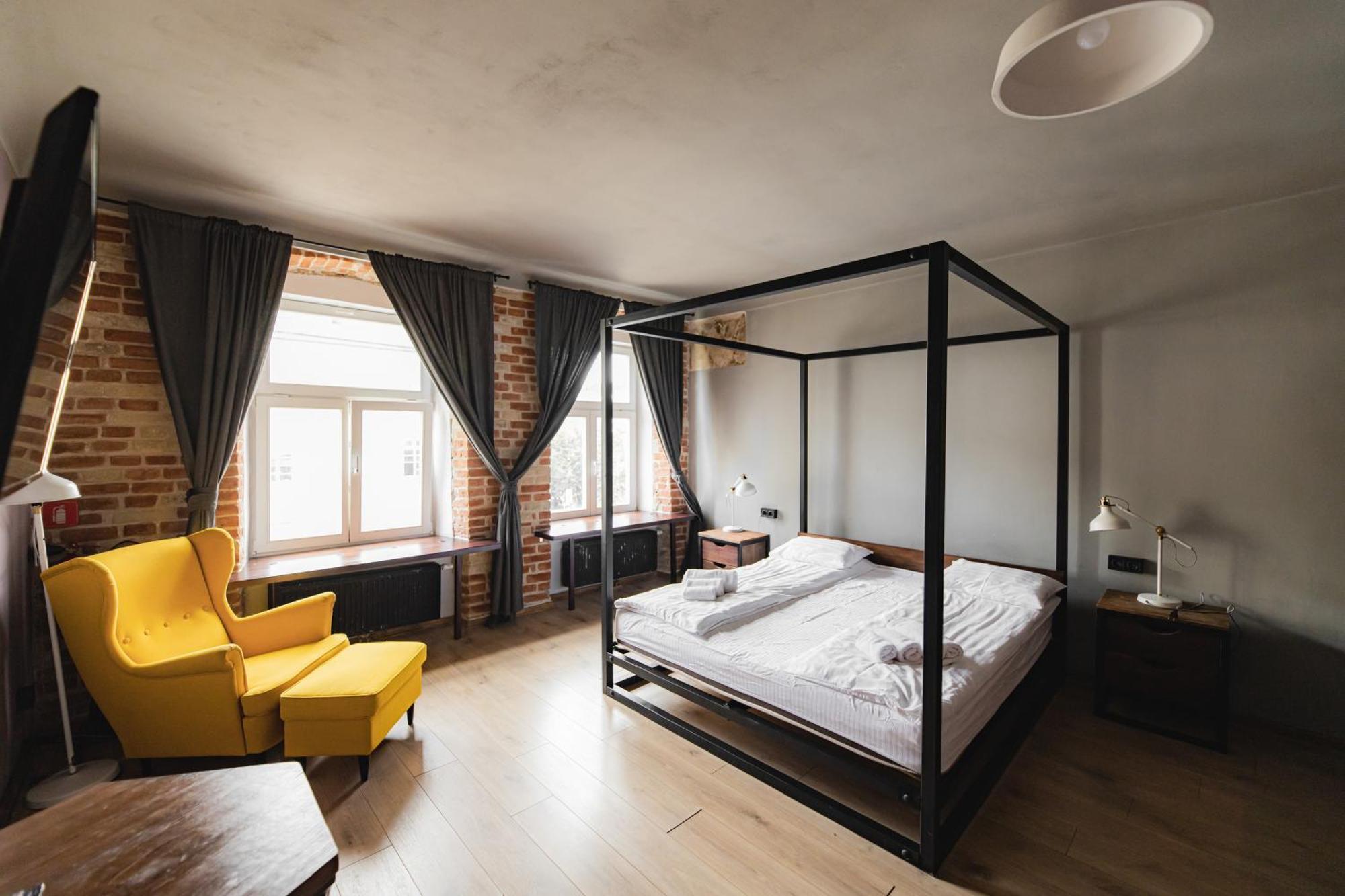 Apartments Justlvivit At The Rynok Square מראה חיצוני תמונה