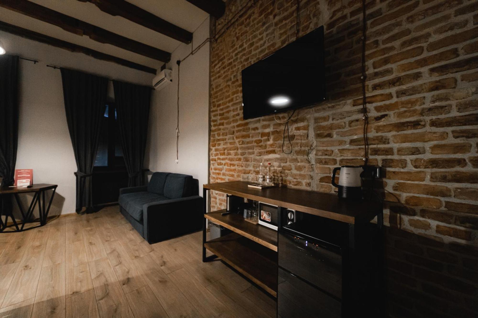Apartments Justlvivit At The Rynok Square מראה חיצוני תמונה