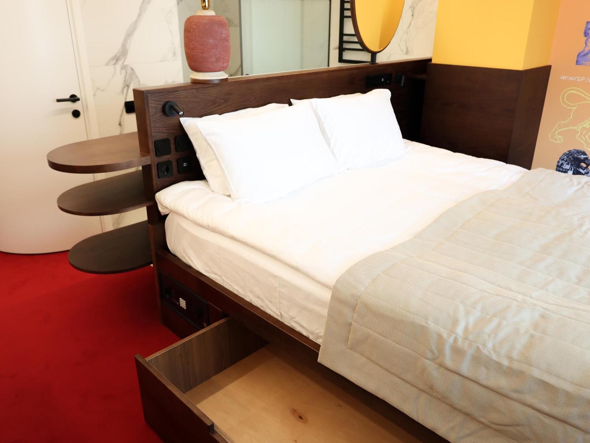 Apartments Justlvivit At The Rynok Square מראה חיצוני תמונה